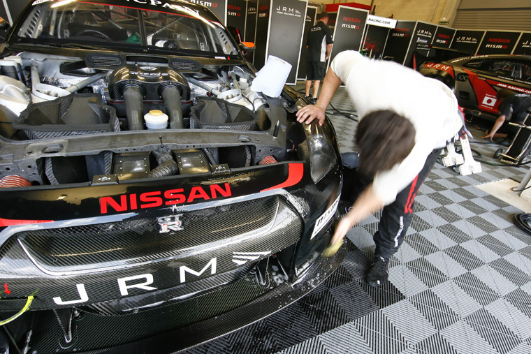 JR Motorsports Nissan GT-R Picture